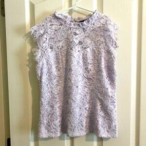 NWT White House Black Market Lavender Lace Overlay Cap Sleeve Blouse (Size 6)